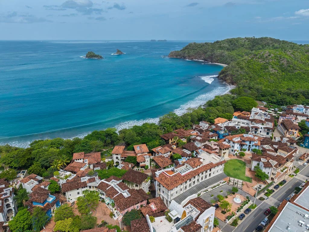 16 Calle La Ronda: Renovated Three-Bedroom Home Steps from Playa Danta - photo 47