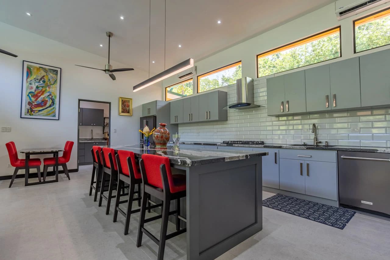 Custom Built Luxury Retreat with Guest Villas in Ojochal - photo 45