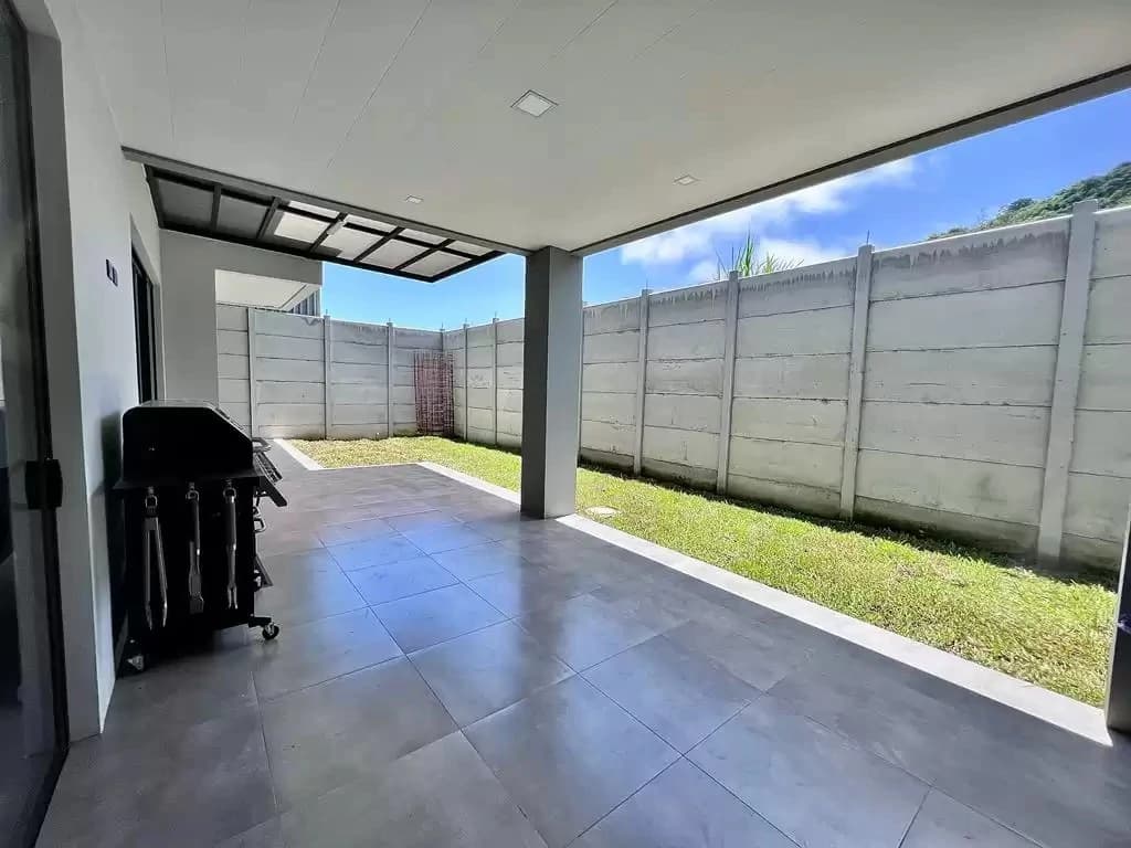The house in a gated community is for sale in San Isidro - photo 5