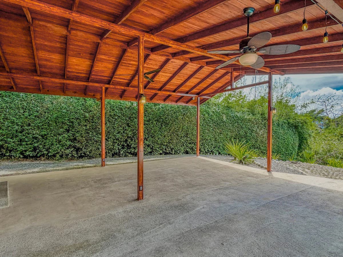 0.8 ACRES- 2 Bedrooms w/ Conversion Potential to 3 Bedrooms, 2 Full Bathrooms, Saltwater Pool, 8min to Dominical, and TWO 4×4 Vehicles Included!!! - photo 16