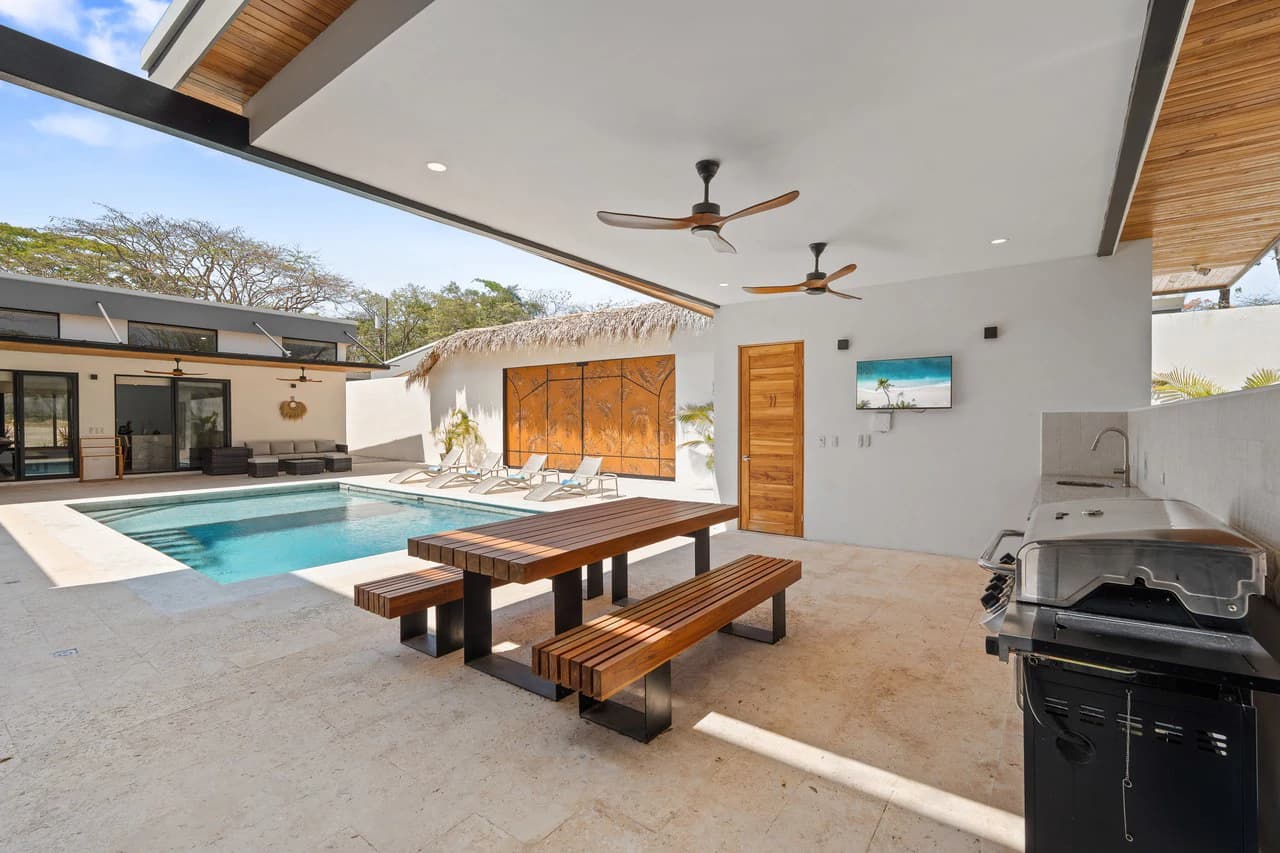 Casa Guacamaya Azul: Fully Furnished Luxury Villa in Playa Grande - photo 45
