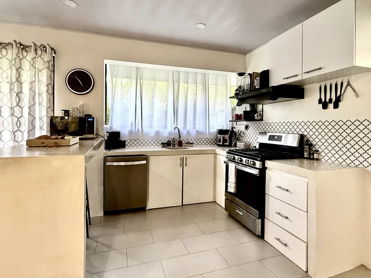 $399,000 USD VILLA HELICONIA: $499,000 USD Villas Del Mar, (near Tango Mar Resort, beach, golf, restaurants and waterfall) - photo 20
