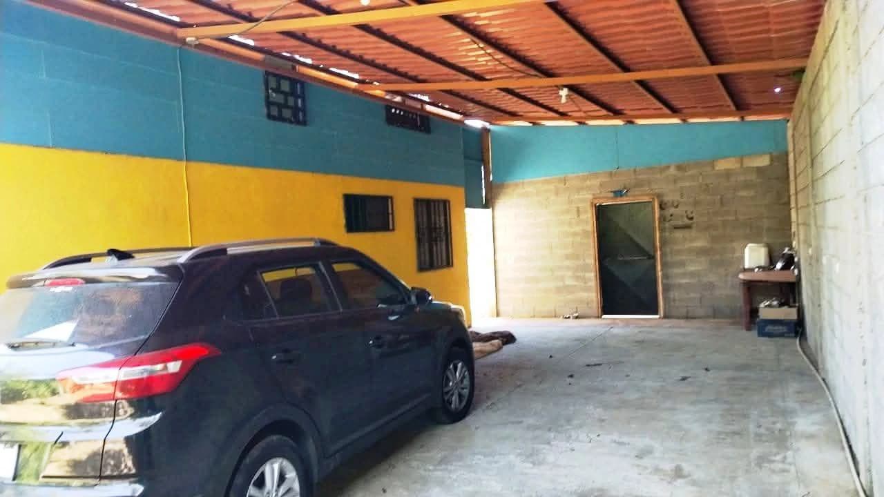 Casa Naranjo: Great Home on Large Quiet Lot - photo 12