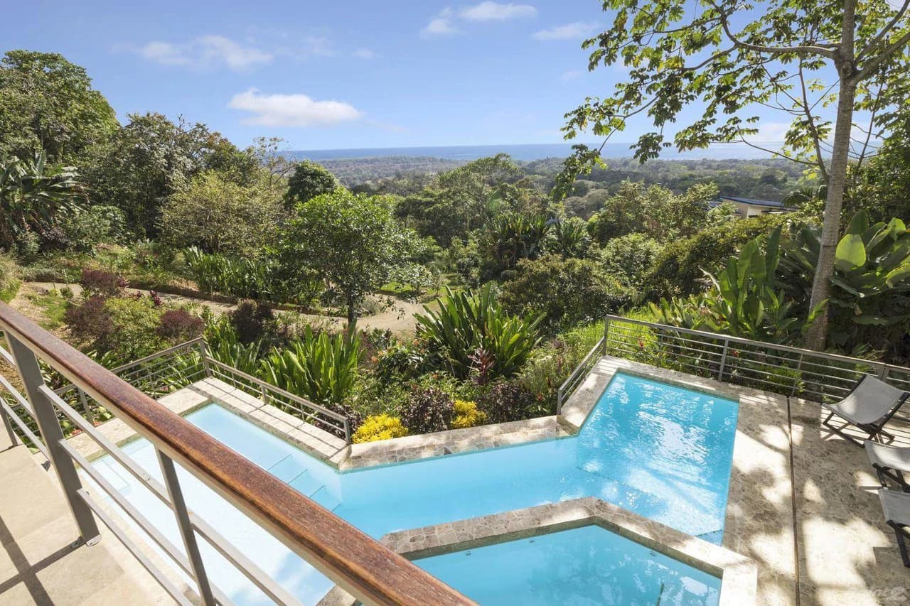 Casa Thai: Ocean View Villa in Uvita with Proven Airbnb Income and Luxury Tropical Living - photo 2