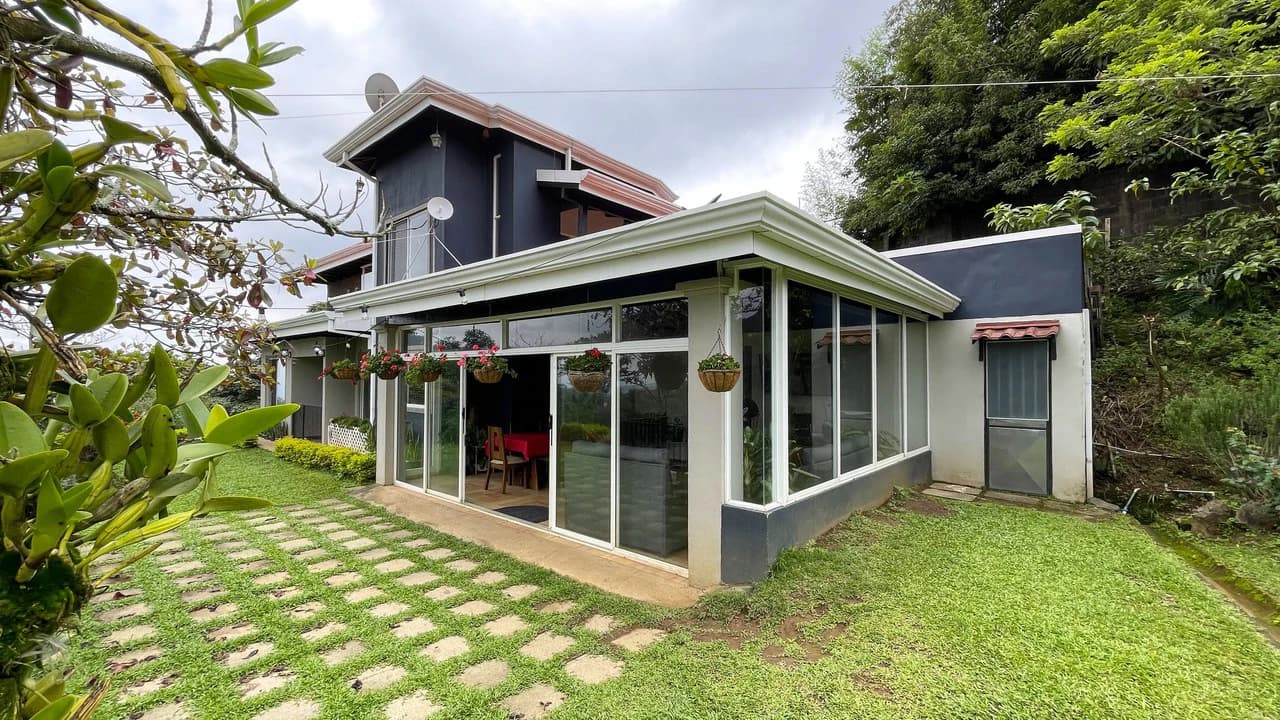 House for sale with large lots Grecia- San Isidro - photo 23