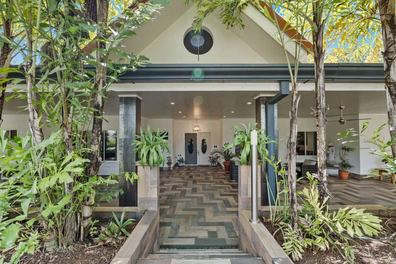 Casa de Palmas: Beautiful gated community just 5 min. to the beach!