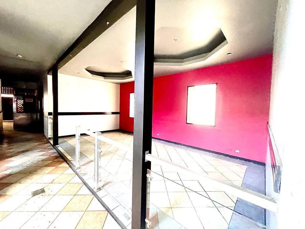 Restaurant and building for sale in San José very close to Tin Jo restaurant and theater area Costa Rica - photo 4