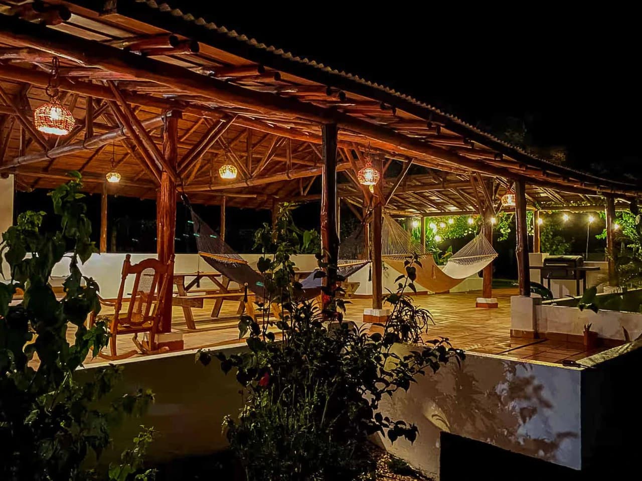 Rancho Paraiso: 3BR Home Plus Apt with Room to Expand - photo 19