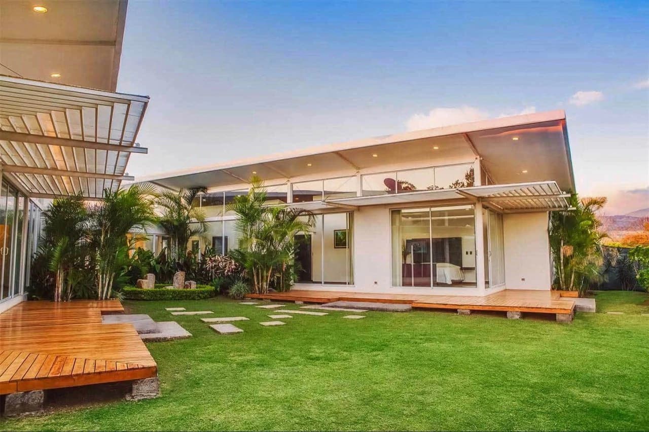 Luxury contemporary house for sale in San Bosco, Santa Barbara de Heredia. - photo 5