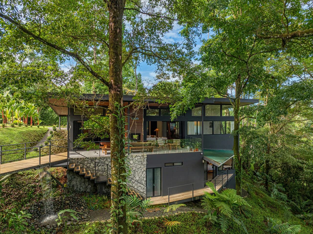 La Sombra Villas: Where Nature Meets Comfort in Tinamates! - photo 3