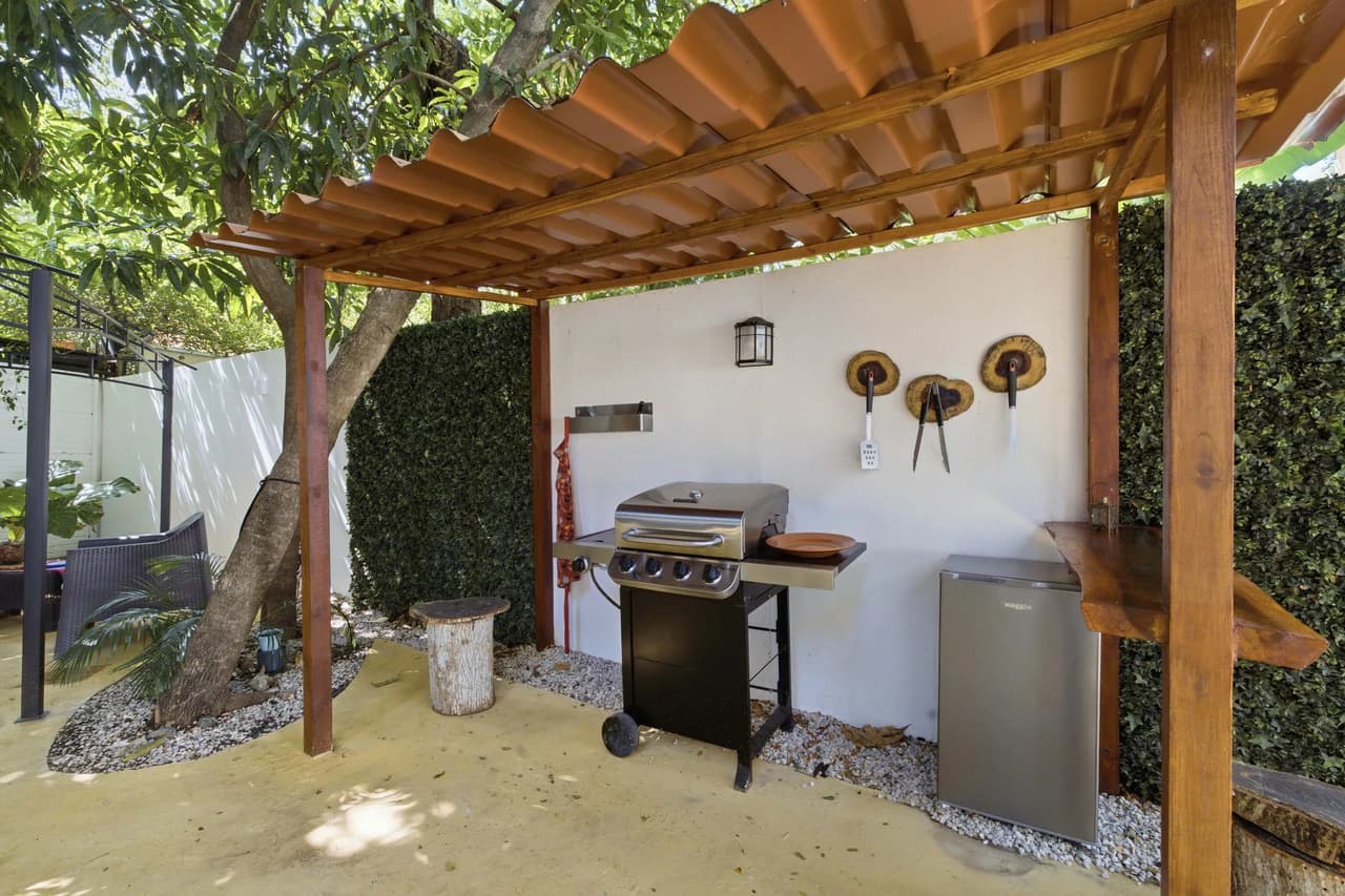 Casa Mykonos: Modern Coastal Living with Private Pool in Surfside Playa Potrero - photo 25