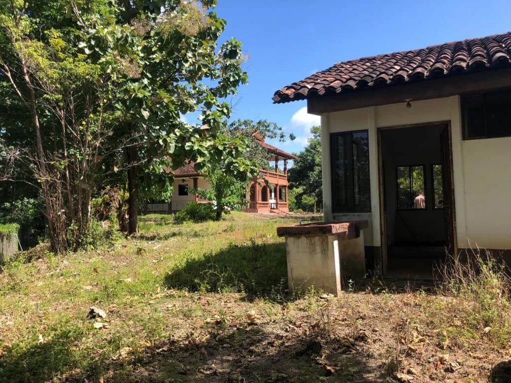 Teak Farm for Sale with a Hacienda Villa and 3 houses in La Cruz, 1 hour away from Liberia - photo 38