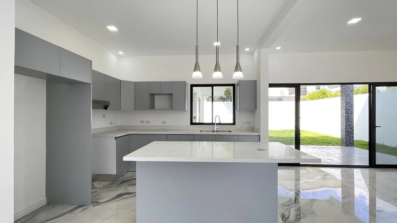 Brand-New Home for Sale in Condominio Montezuma, Grecia – 3 Bedrooms, Home Office & Private Garden - photo 2
