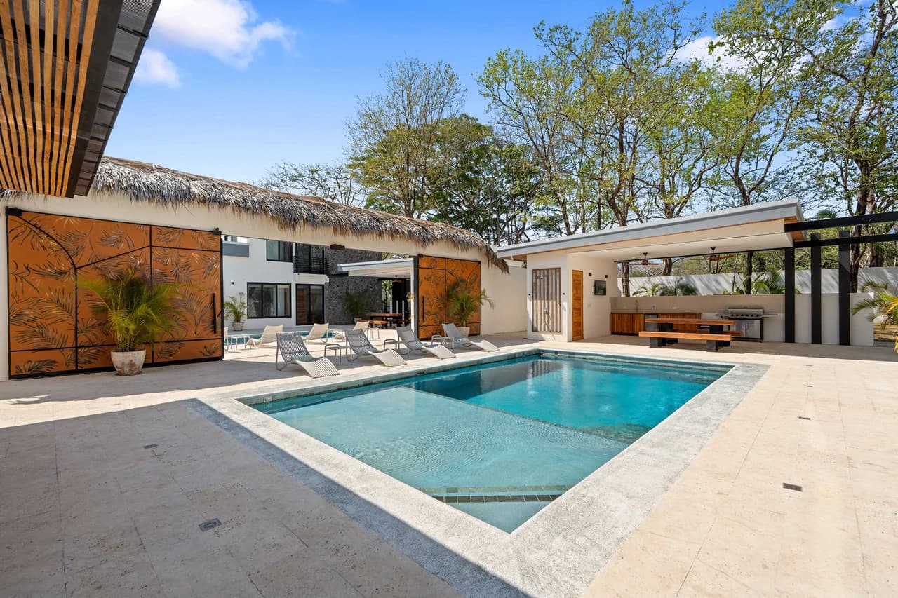 Casa Guacamaya Roja: Luxury Home in Playa Grande - photo 41