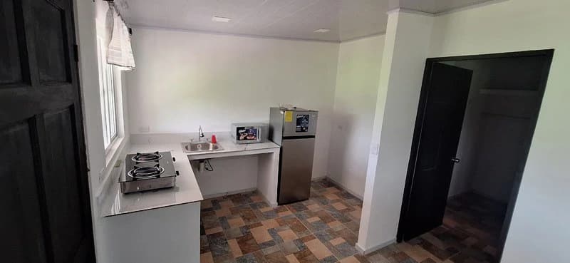 Versatile Commercial Property with Excellent Expansion Potential Quepos - photo 5