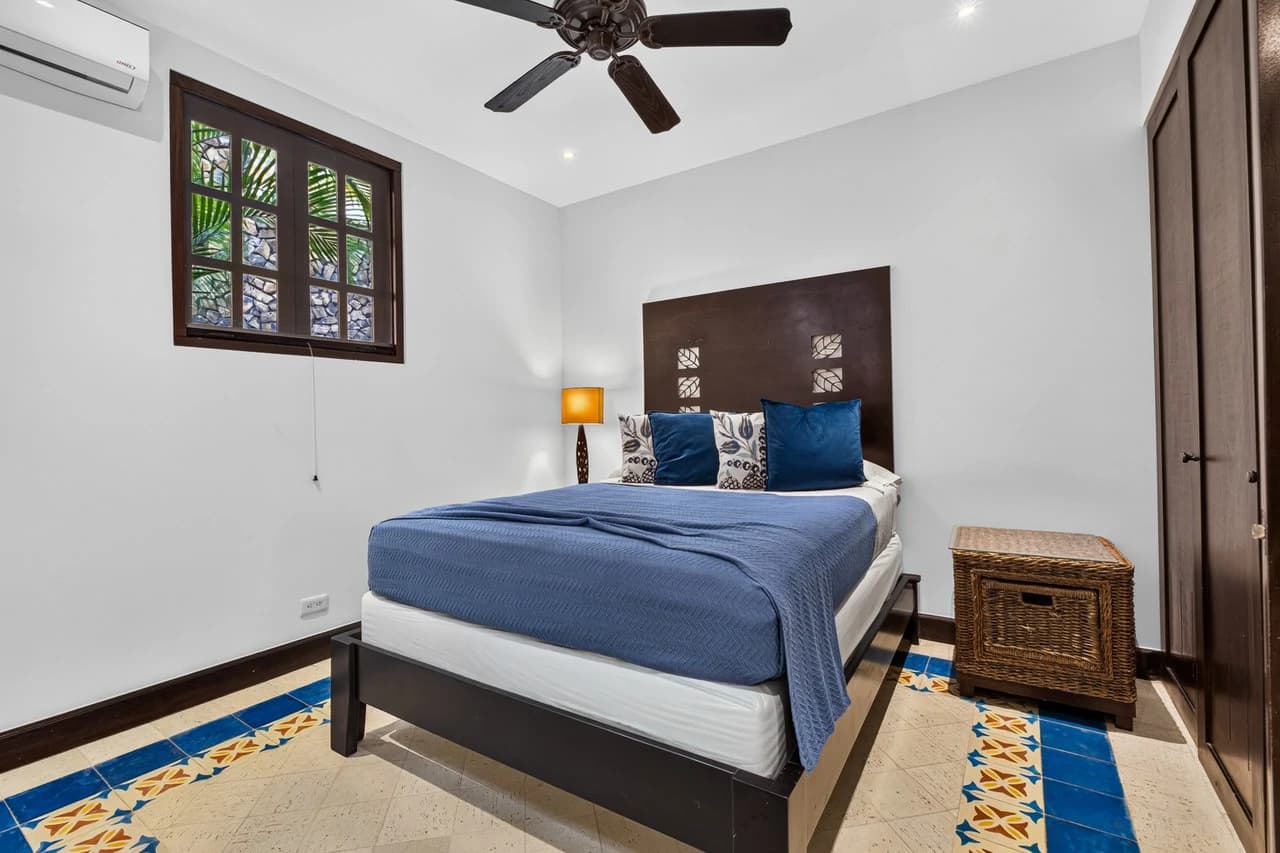 16 Avenida La Antigua: Renovated Turn- Key Living in the Heart of Las Catalinas - photo 16