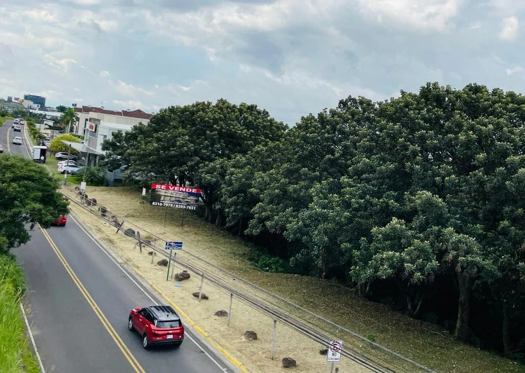 Commercial land for sale in front of Avenida Escazú and Hospital CIMA Costa Rica high capital gains