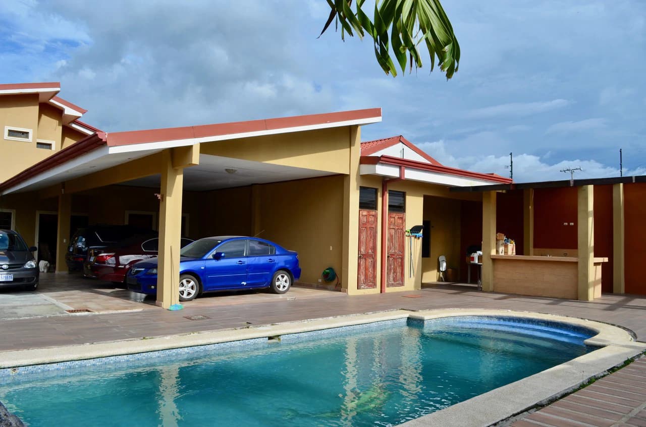 Gorgeous 4 Bedroom house for sale in Santo Domingo de Heredia - photo 30