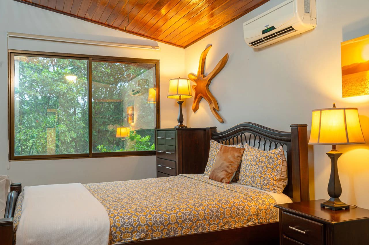 Casa Serenidad, Nature Lover's Dream Villa: Mountain House For Sale in Manuel Antonio - photo 11