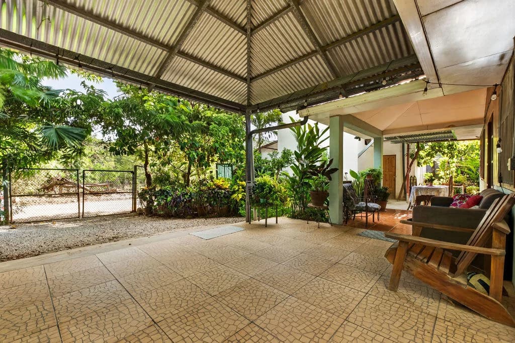 Casa Salinas: Tropical Compound with Multiple Income Opportunities in Playa Grande - photo 16