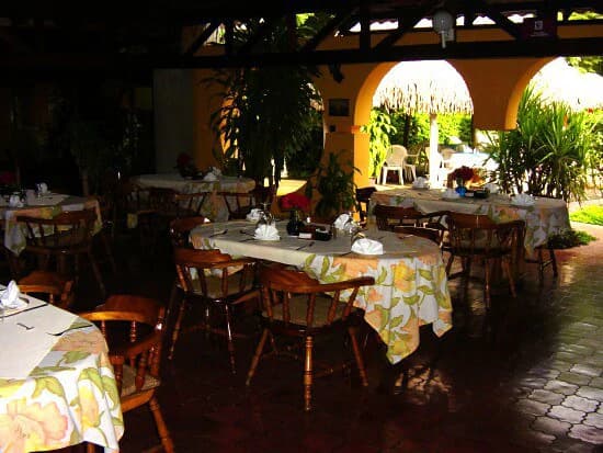 Hotel and Ex - Casino for Sale in Playas del Coco - photo 9