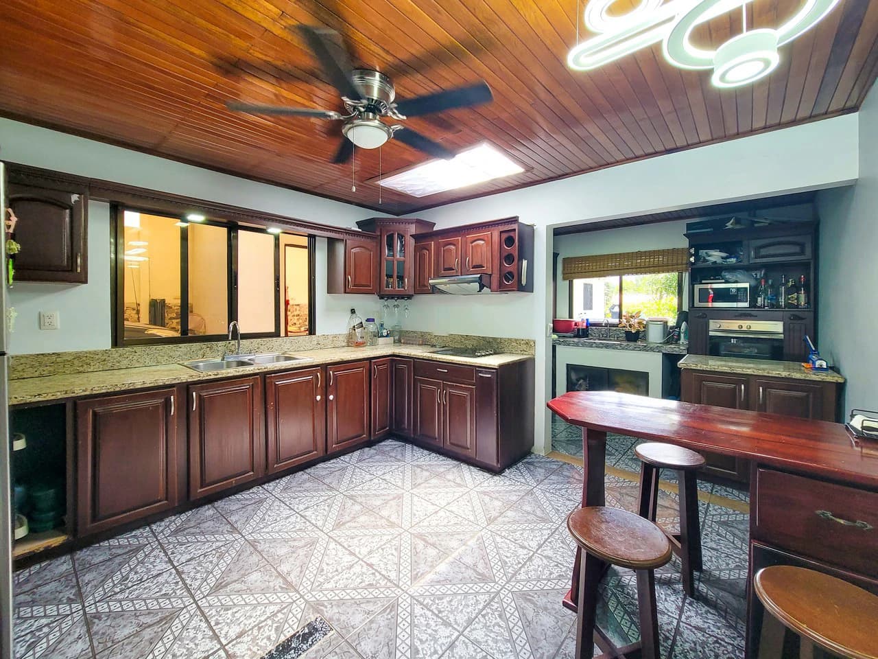 House For Sale in Santa Gertrudis - photo 3