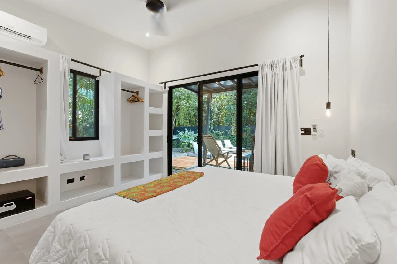 Casa Tatou: Private Pool & Walk-to-Beach Living in Surfside Playa Potrero - photo 9