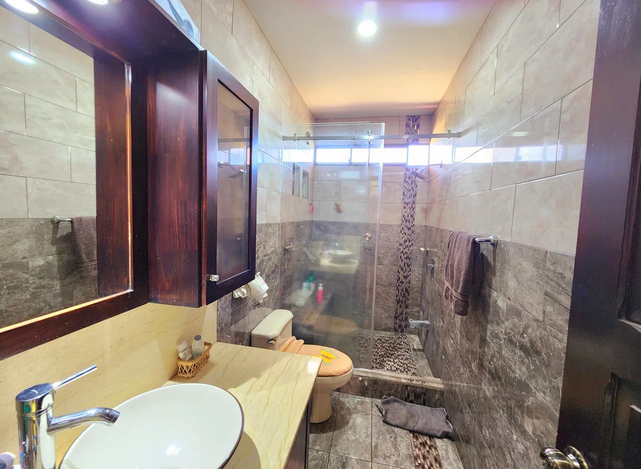 House For Sale in Llorente - photo 20