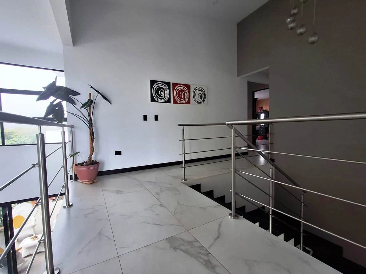 Casa Modern Elegance: 5 Bedrooms...Large Lot and Views! - photo 9