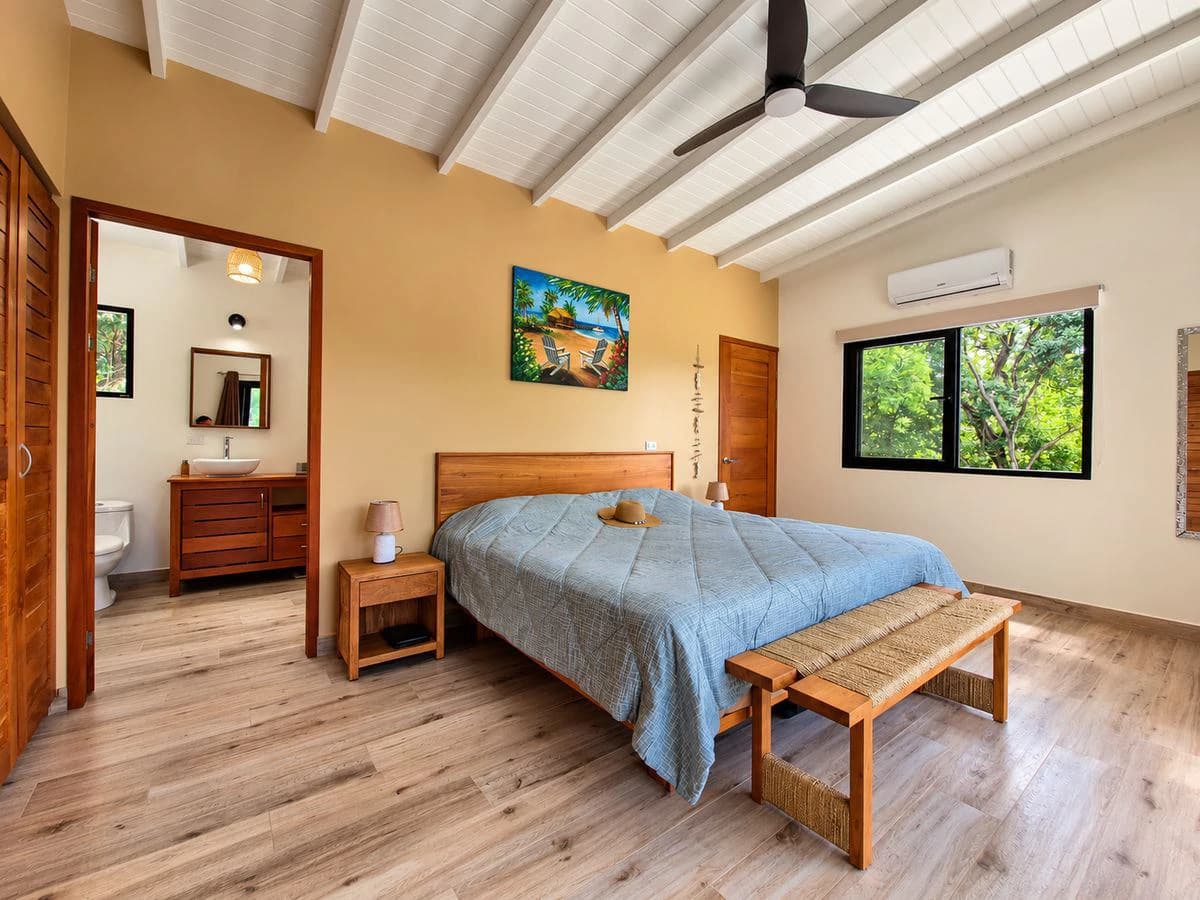 Casa Selva Serena: 3-Bedroom home & Guest Unit | A Rare Tropical Setting Just Minutes from Sámara Beach - photo 16