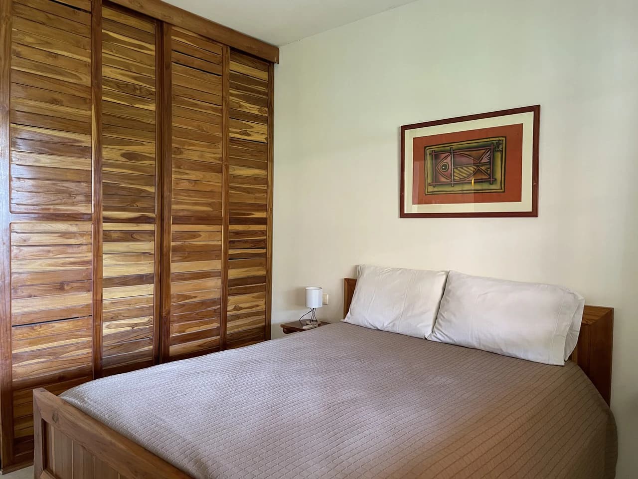 Santa Teresa 2 Bedroom House + 6 Rental Apartments: A Multi Unit Vacation Rental with Pool & Steps from the beach - photo 7