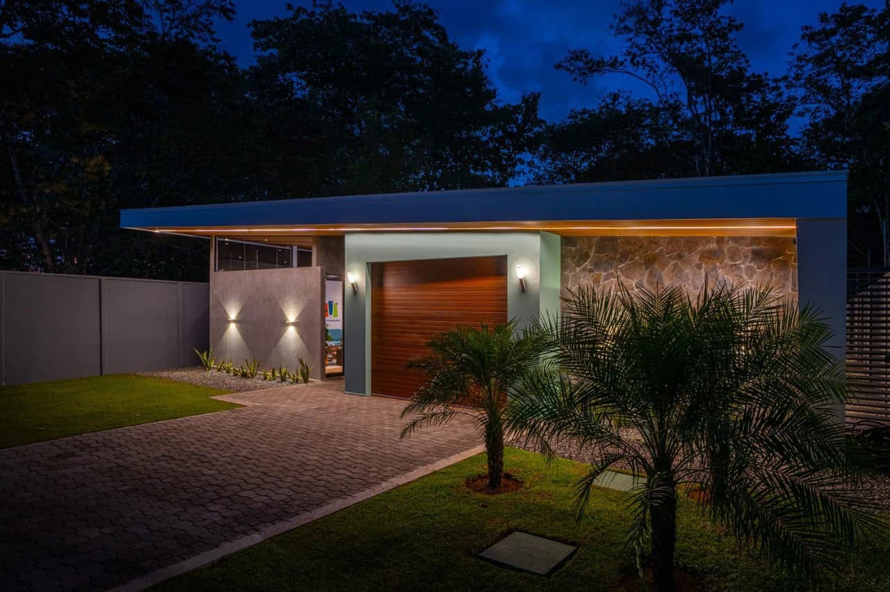 Amazing New Villa Cayman: Solar Powered and Walk to the Beach in Uvita! - photo 27