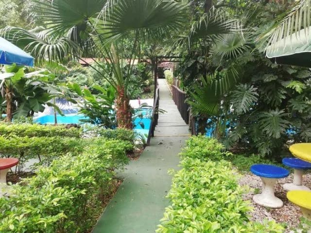Hotspring Resort for sale in Salitral, Cold and Warm spring swimming pools surrounded by teak and eucalyptus rustic cabins - photo 12
