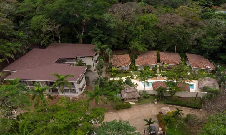 VILLA #1: Live or invest in a property that has it all: the perfect harmony between luxury and nature - photo 6