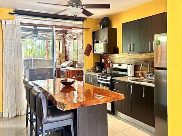 ARA 14: Fully Furnished and Home with Tons of amenities ie. Solar electricity - photo 6