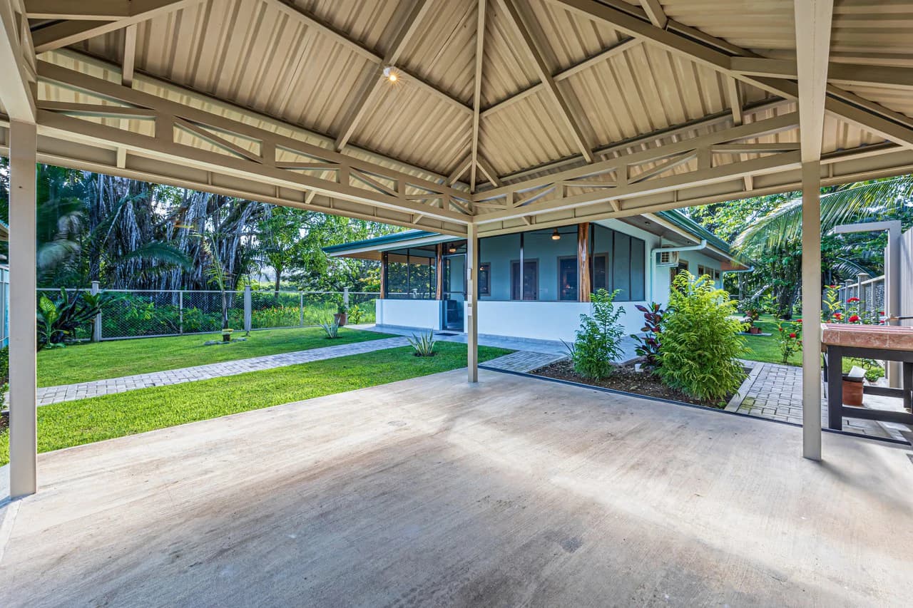 Casa Tortuga: New Home Just 3 Minutes Walk From Playa Matapalo - photo 6