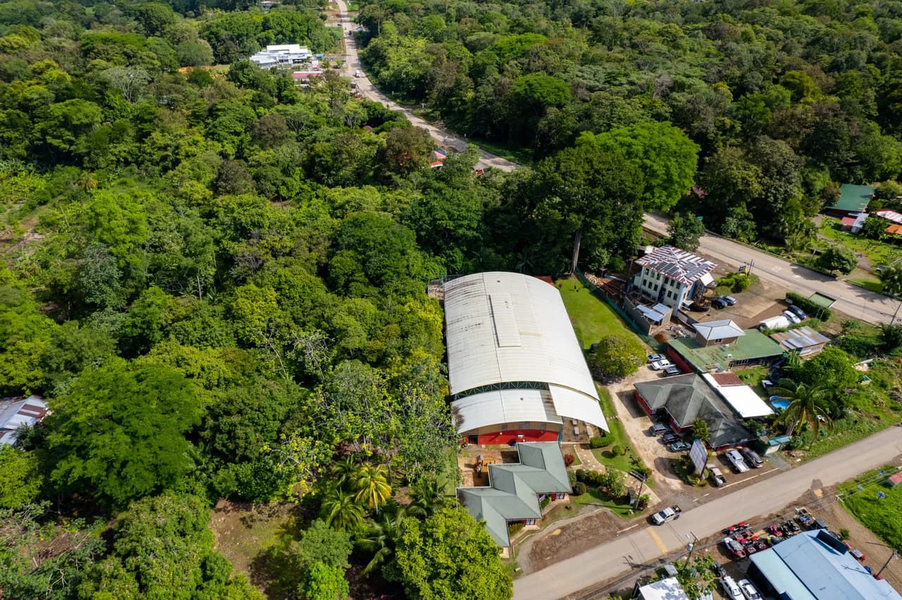 THRIVING SPORTS AND COMMERCIAL BUSINESS WITH OWNER FINANCING OPTION: Rincon Uvita - photo 39