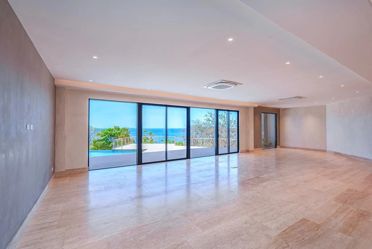 El Palacete Flamingo: 7BR Luxury Home with Vast Ocean Views - photo 2