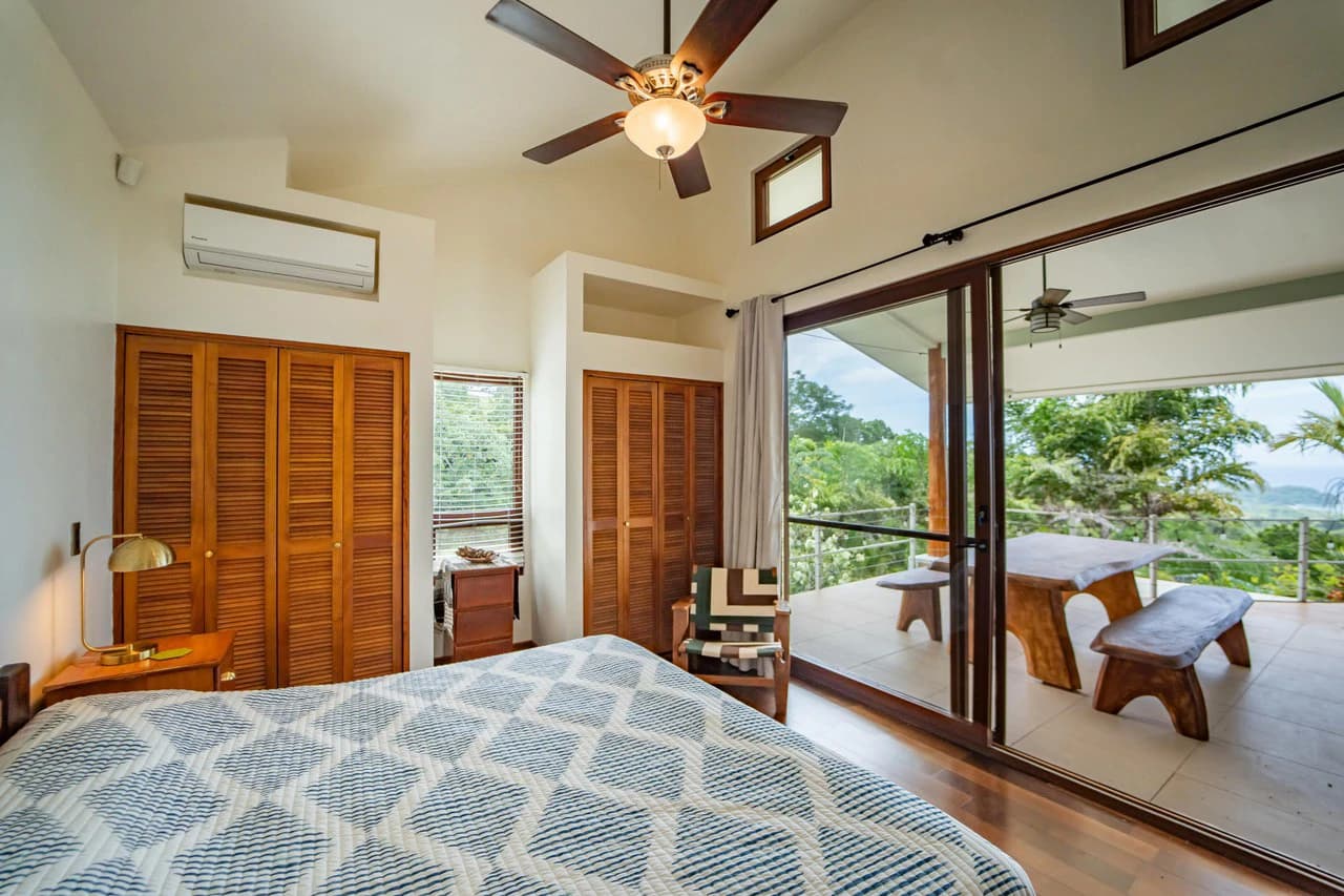 Casa Cavalier: 3BR Ocean View Mountain Home with Studio Apartment - photo 17