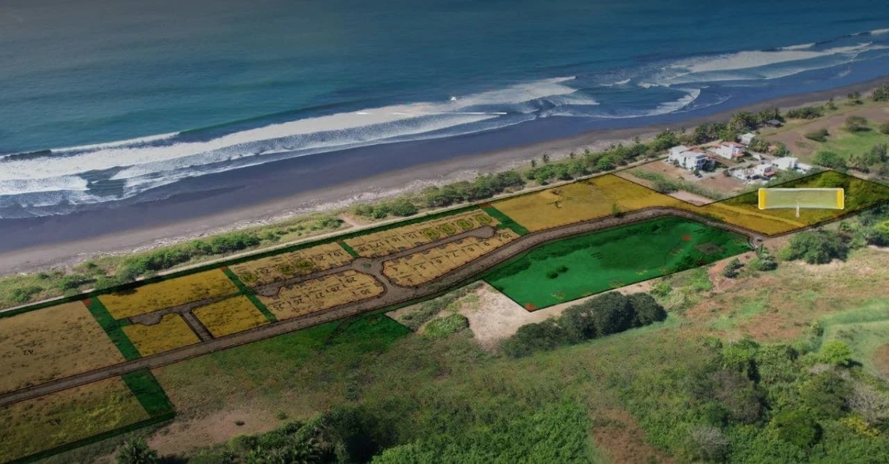 Playa Hermosa Oceanfront Lot 05: Amazing beach front lots for sale in Playa Hermosa in one of the most luxurious and private beach communities in Costa Rica! - photo 3