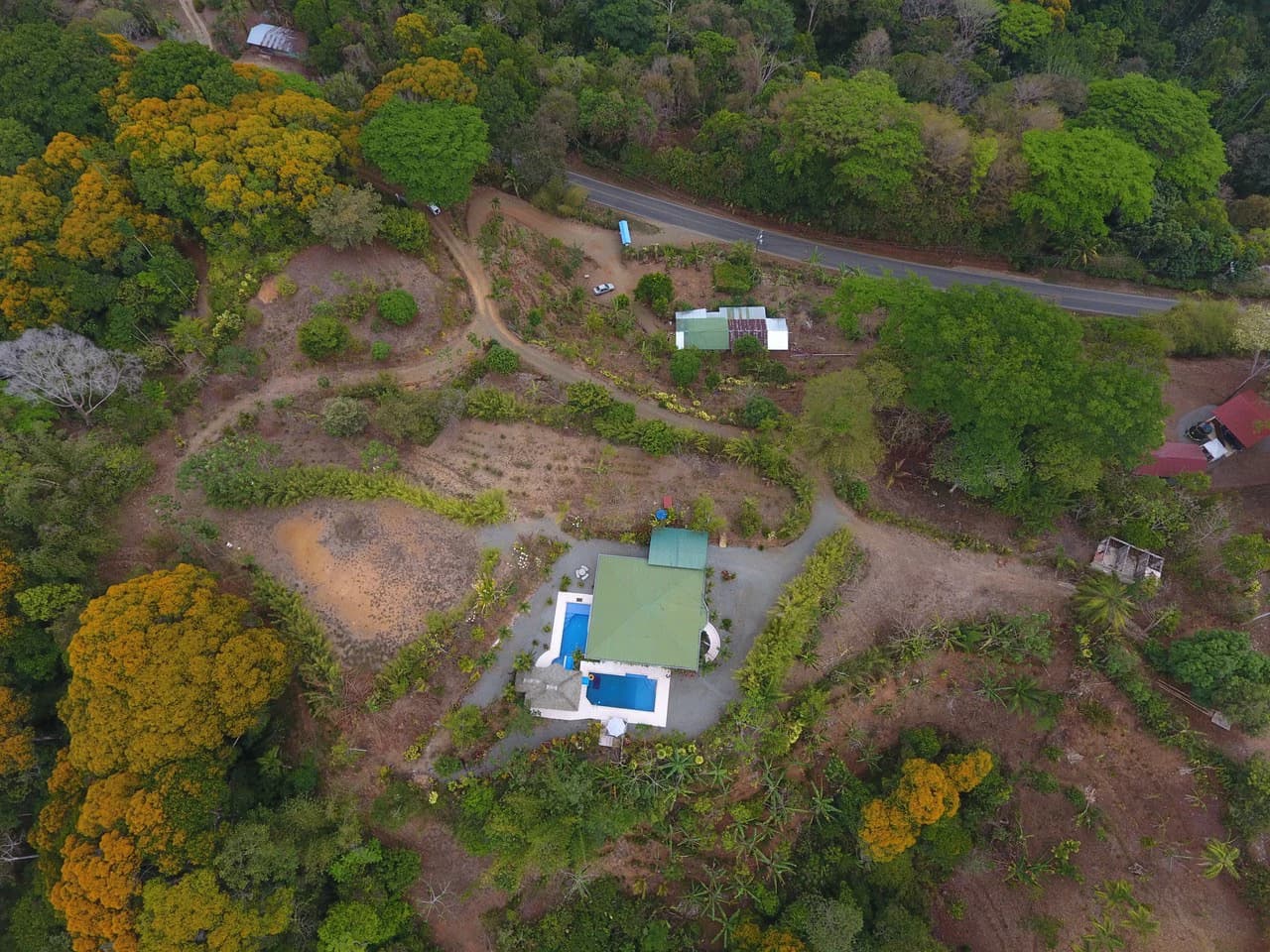 2.7 ACRES – 3 Bedroom Home With Great Mountain View, 2 Pools With Waterslide, 2 Wheel Drive Access!!! - photo 24