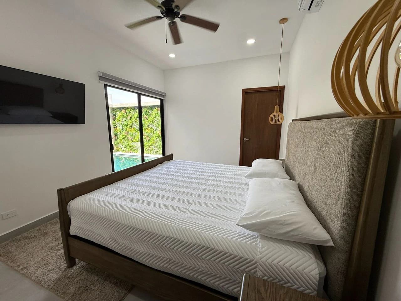 Modern Tropical Home. Playa Herradura: Near the Beach. Modern Tropical Home. Playa Herradura Costa Rica - photo 3