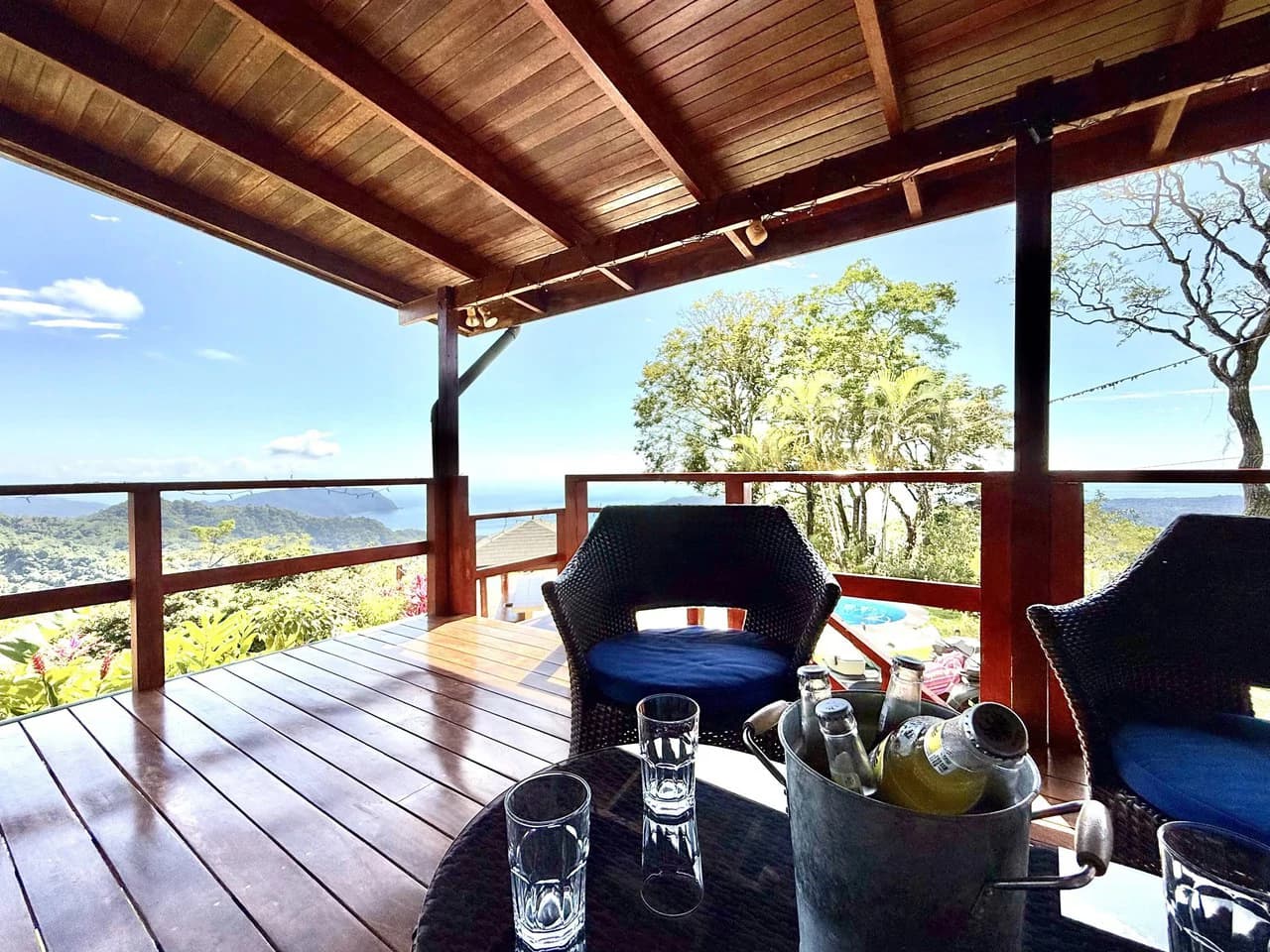 CASA DE LAPAS - OCEAN VIEW: Could you live at the Top of a Mountain in Costa Rica? Because.... now you can! Billion dollar views and LARGE ACREAGE for only $1 Million USD. - photo 10