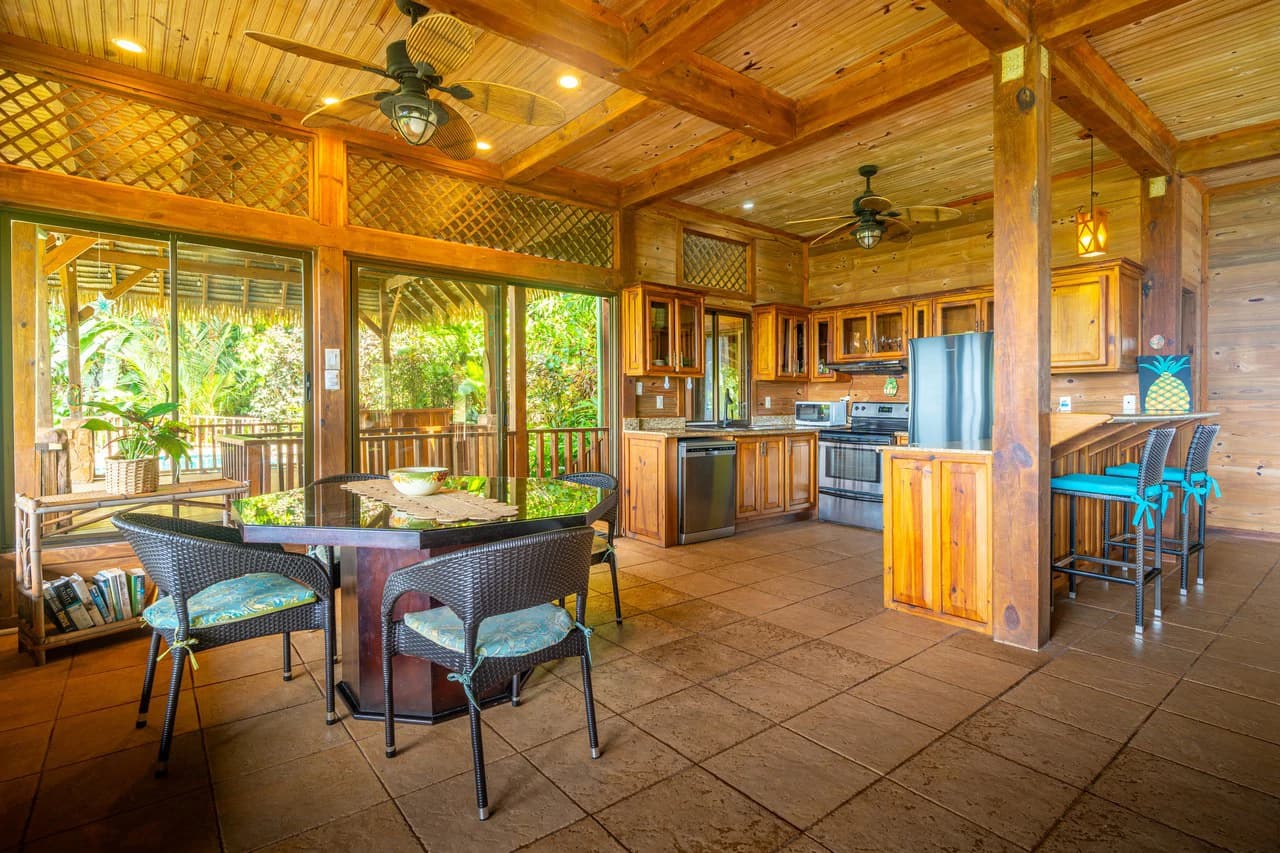 VILLA KRISTINA MARIA - 3.84 ACRES - PERLA DE BALLENA ESTATES: Mountain House For Sale in Bahía Ballena - photo 21