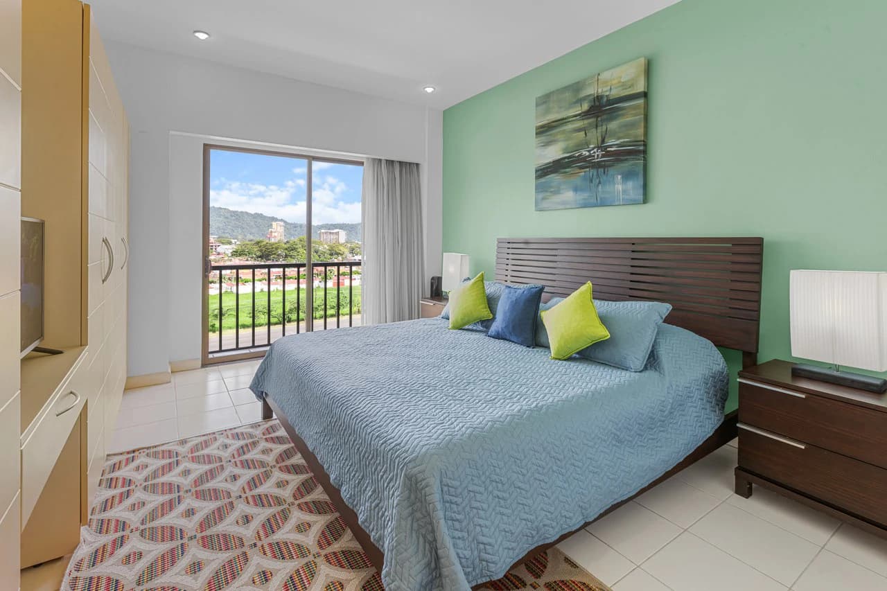 6th Floor 3-bedroom JacoBay Condo with Panoramic Sunrise, Mountain and Ocean Views - photo 18