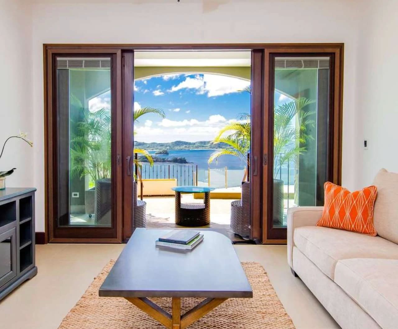360 Splendor del Pacifico #305: Oceanview Perfection – Just Steps from the Infinity Pool