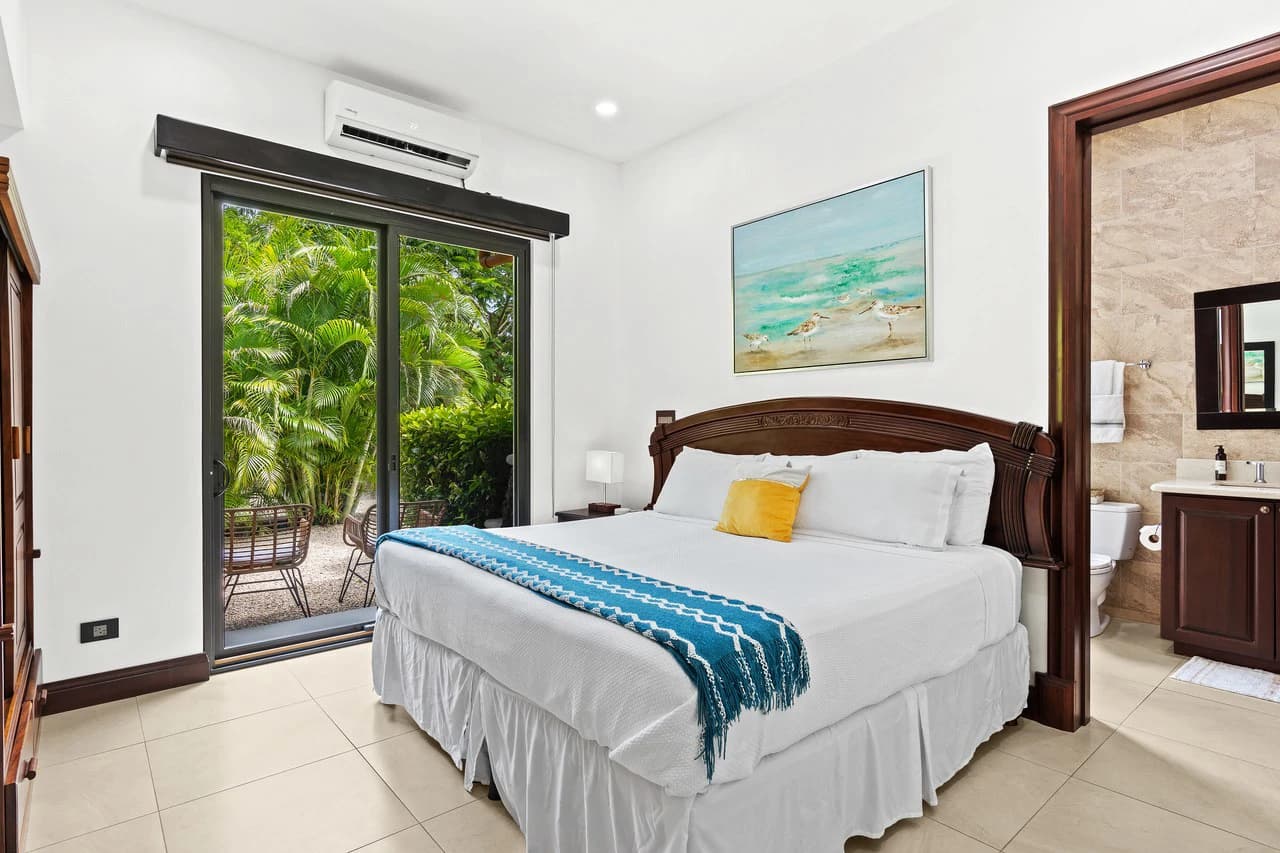 Pura Vida House: 6 bedroom 6 Bathroom Rental Juggernaut in Gated Community - photo 17