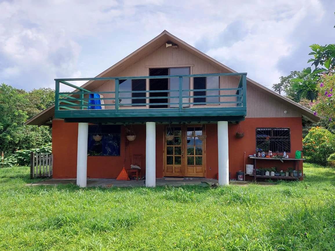 CHALET DEL LAGO - Beautiful A-Frame home in tropical garden - photo 2