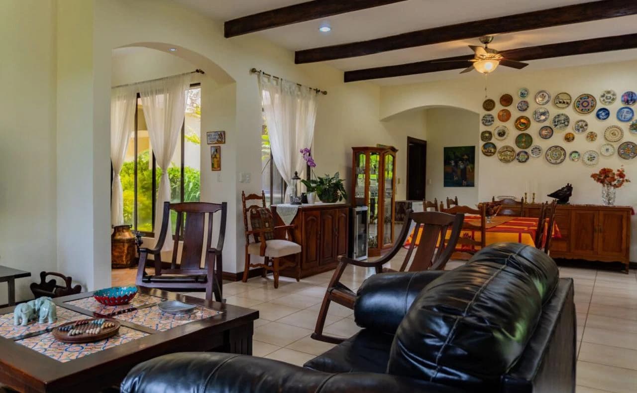 House For Sale in Curubandé - photo 5