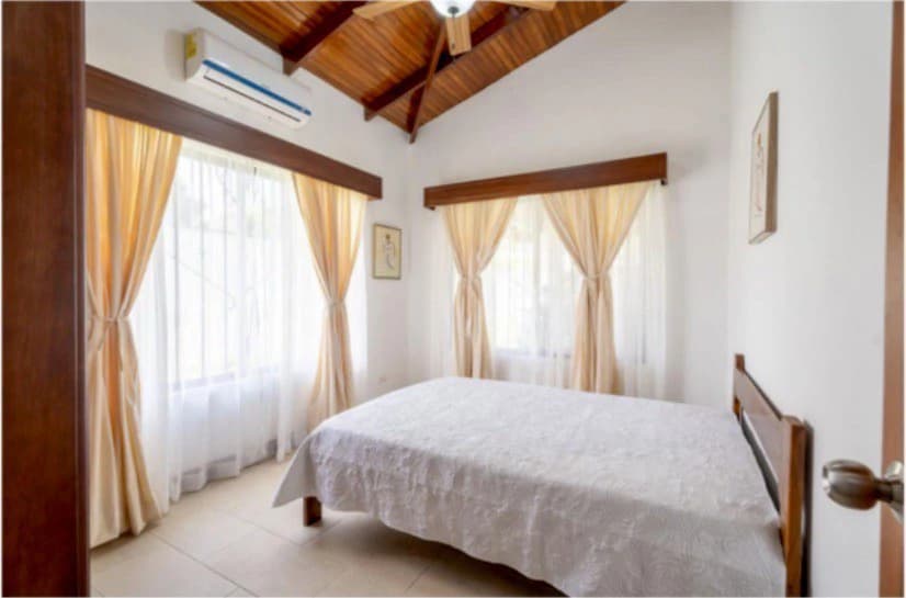 House For Sale in Manuel Antonio - photo 1